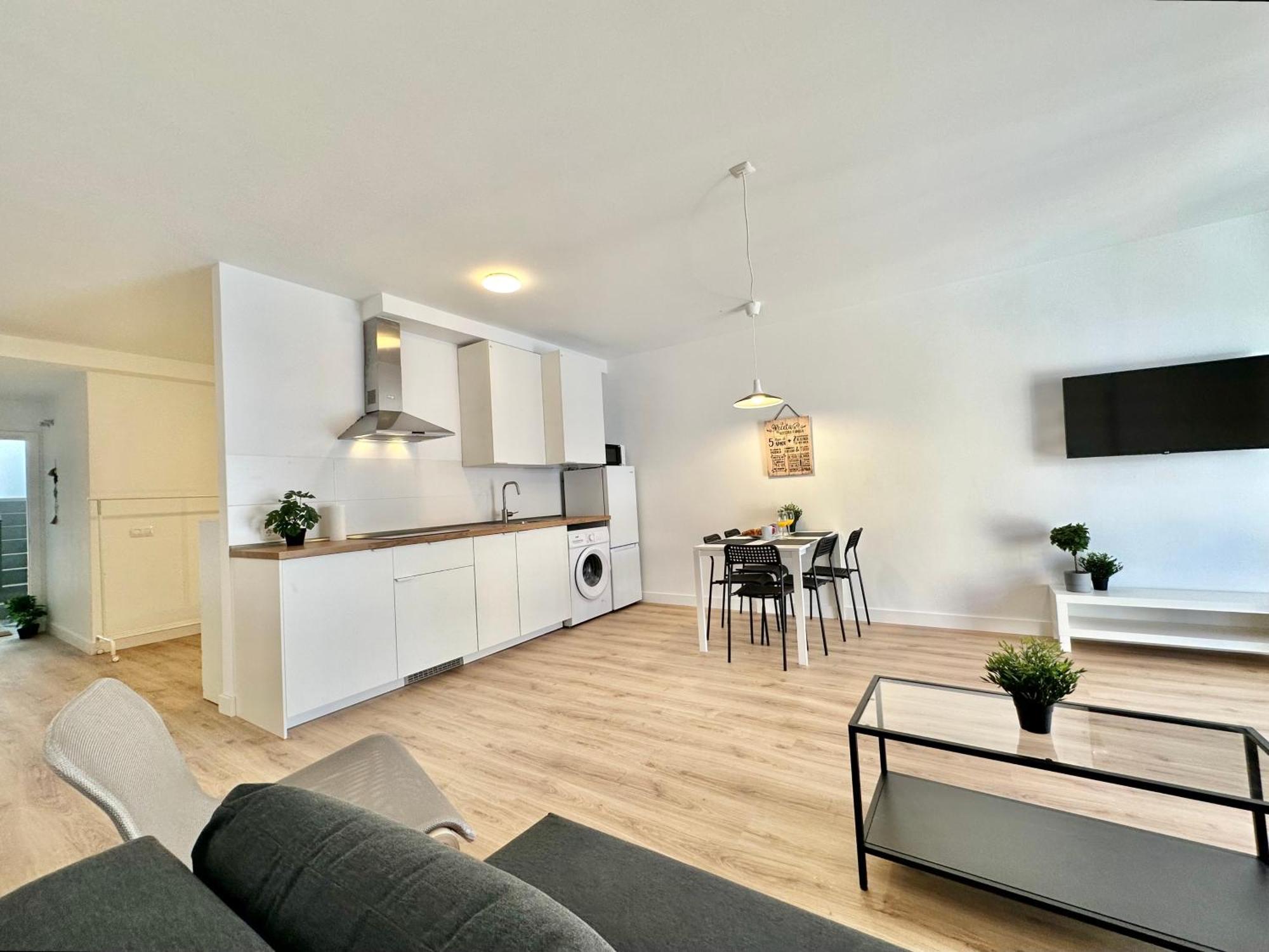 Sunny Seas Hideaway Apartment *